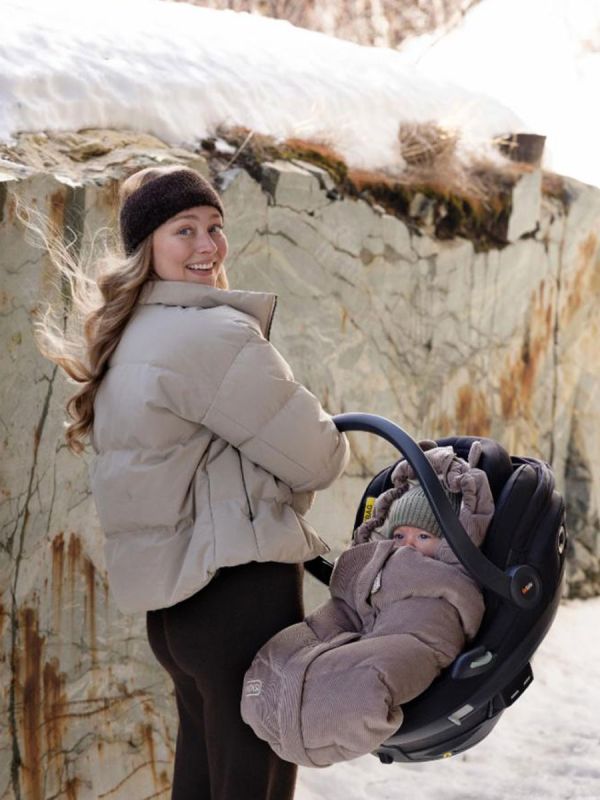 Voksi Move carrycot bag – baby's thermal bag for car seat, 0–18 months
