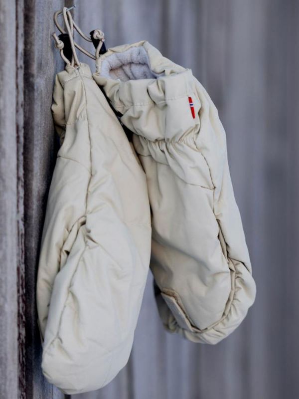 Voksi trolley gloves with studs, Seashell Sand