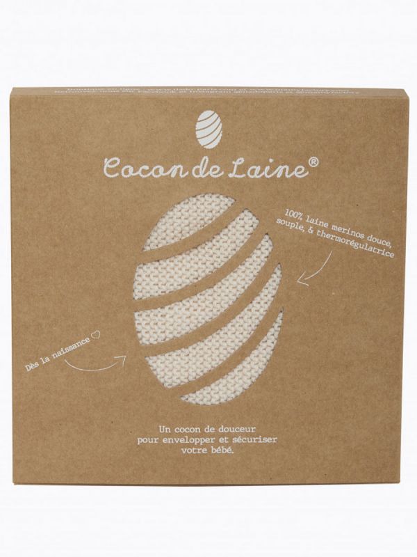 ILADO Paris merino wool  Baby Cocoon for baby. The Baby Cocoon hugs your baby gently and provides a comfortable and safe feeling.