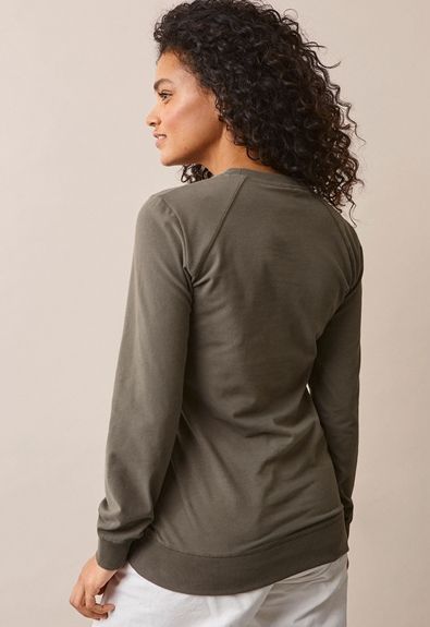 BOOB DESIGN B-Warmer Sweatshirt nursing shirt keeps the breasts warm both during bouncing winter frosts and on summer evenings. The shirt is made of double fabric at the breasts and the lower layer is warming fleece.