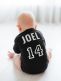 Long-sleeved jersey with the child's own name and number, white. Jersey body for a child. The desired name and number are printed on the child's jersey - the perfect team body. Tip! Daddy Survival packing Must Have -product.