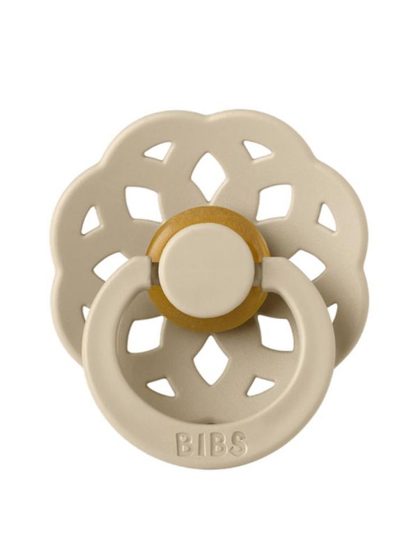 BIBS BOHEME pacifier  - The round natural rubber latex nipple is designed to resemble the shape and size of the mother’s soft nipple and promotes a similar tongue placement and sucking technique when breastfeeding