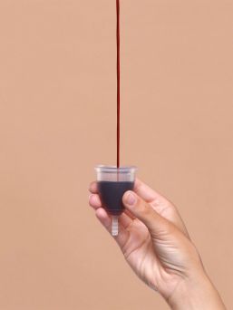 Lunette Menstrual Cup – comfortable and ecological menstrual protection, purple