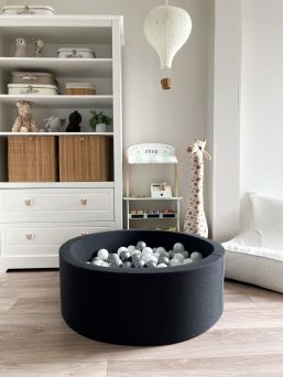 Soft ball pit + balls (colour of your choice), graphite