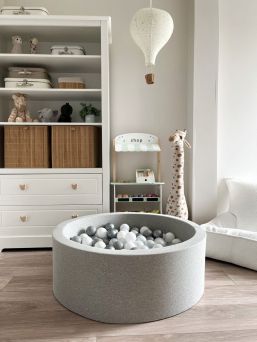 Soft ball pit + balls (colour of your choice), light grey