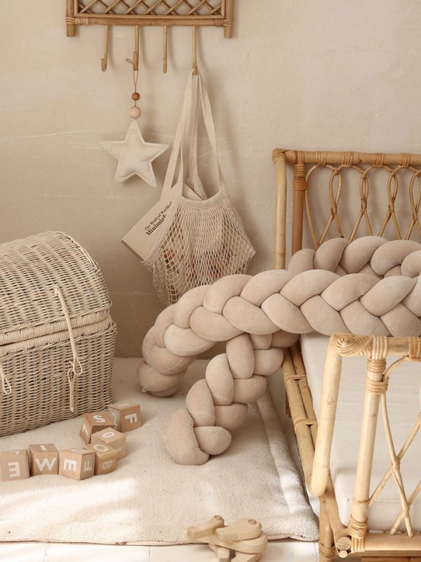 Crib Bumper – handmade, Velvet Beige