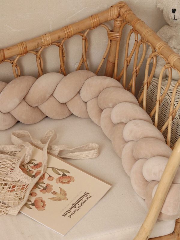Crib Bumper – handmade, Velvet Beige