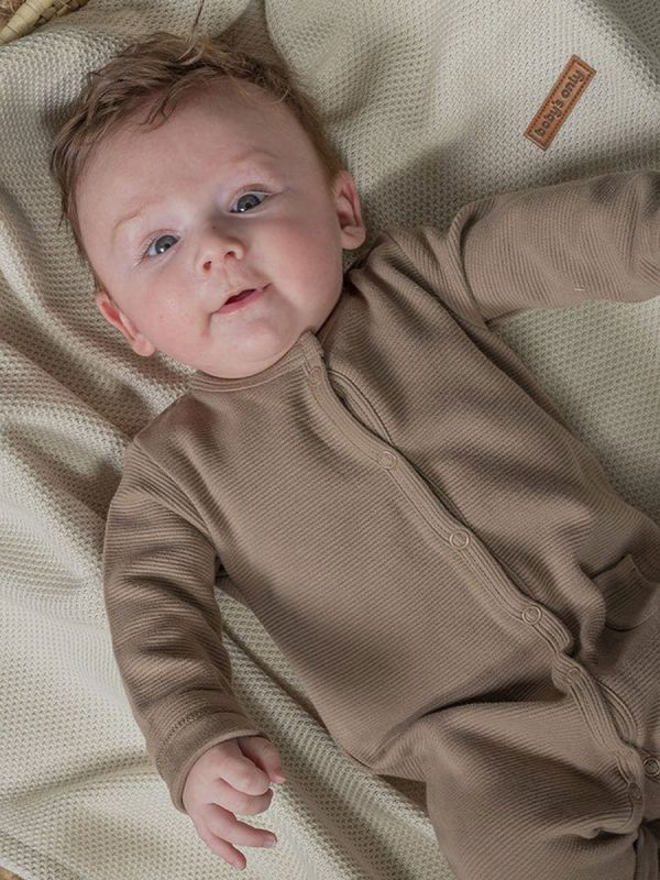 Baby´s Only organic cotton baby playsuit. Playsuit with long sleeves and snap fastening.