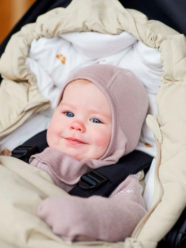 Voksi Wool hat – 100% merino wool, grape